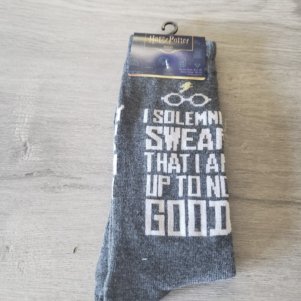 Harry Potter Socks. Gray. Up To No Good. Shoe Size 6.5 To 12. Sock Size 10-13